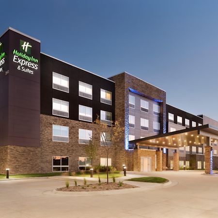 Holiday Inn Express & Suites - West Des Moines - Jordan Creek By Ihg Dış mekan fotoğraf