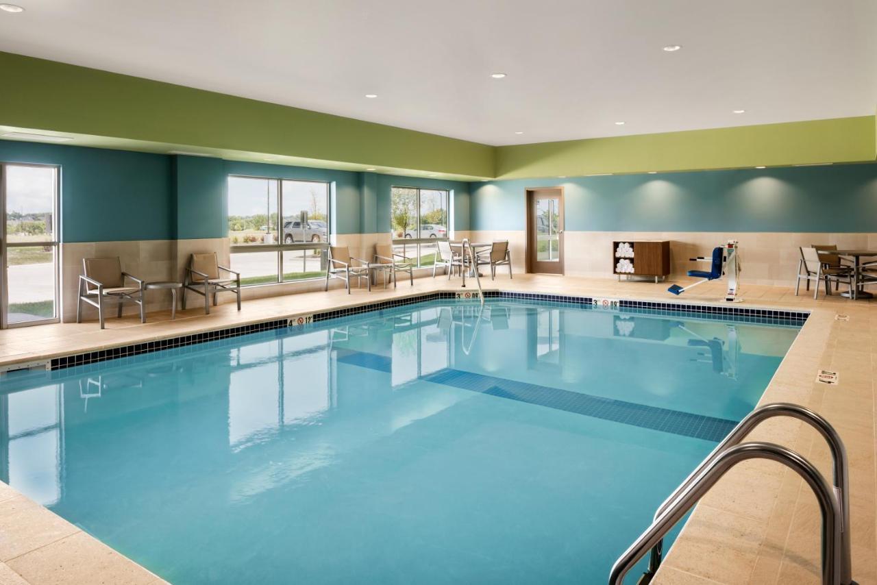 Holiday Inn Express & Suites - West Des Moines - Jordan Creek By Ihg Dış mekan fotoğraf